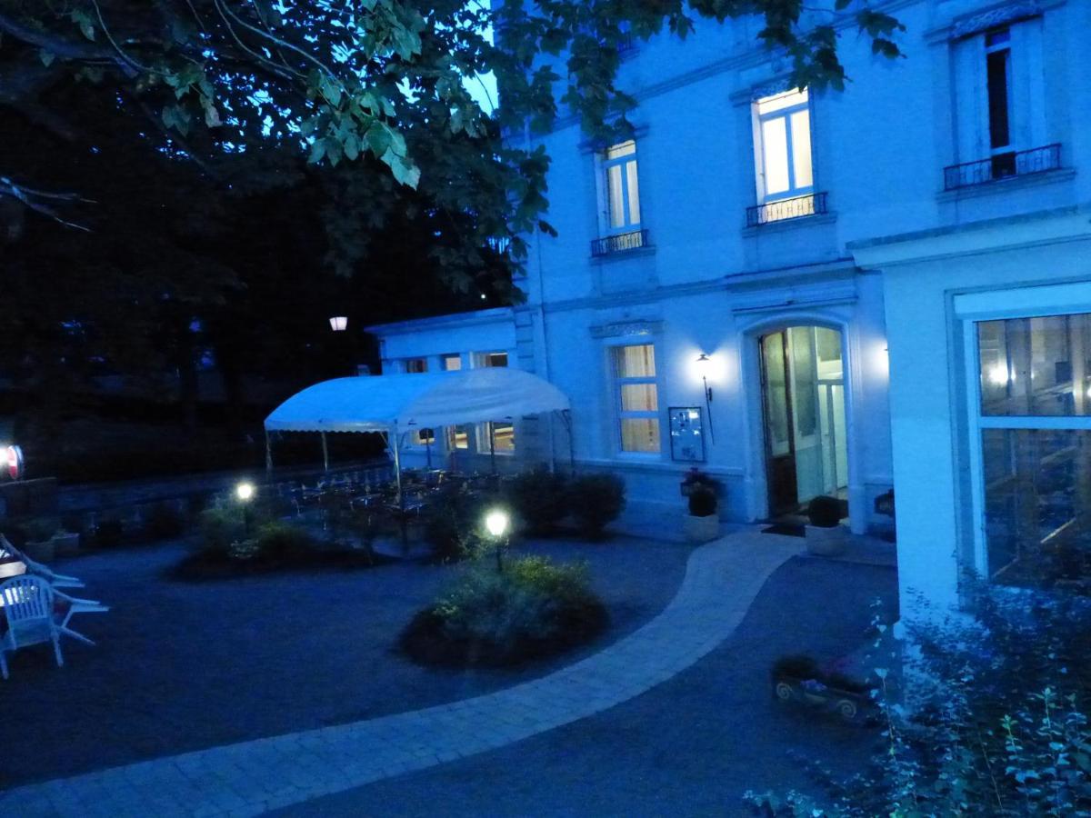 Hotel Des Thermes Bourbon-lʼArchambault Exterior foto